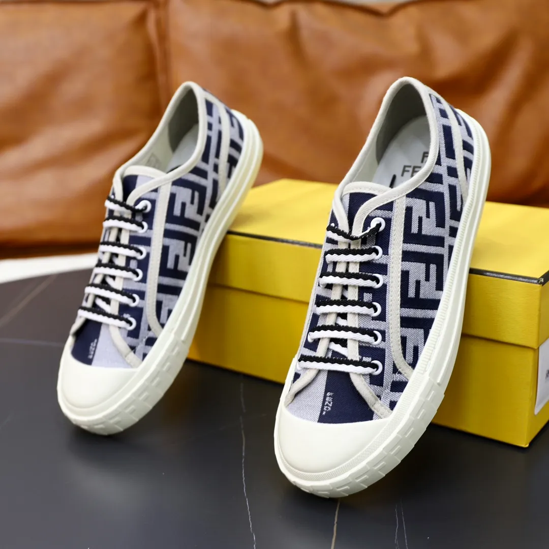 Factory price: 480 original order (couple model) Brand: FENDI Fendi 🙅‍♂️🙅‍♂️🙅‍♂️ Size: Female 35–40, Male 39-44 (45 can be customized) Grade: Official website genuine Material: Imported original LoGO fabric upper Original comfortable lining TPU wear-resistant lightweight outsole Style category: Loafers New trendy shoes Color: actual picture color